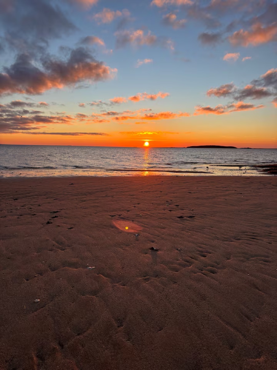Bay sunset from Indian Neck